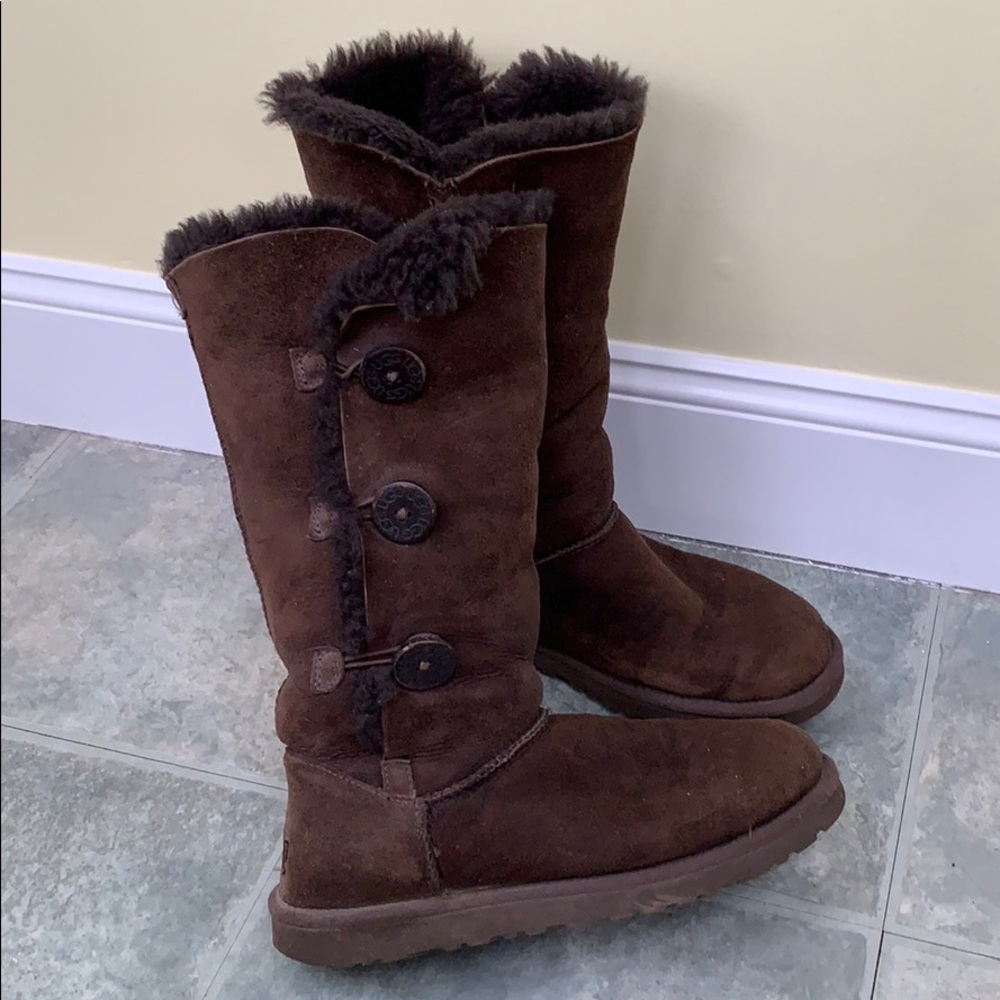 Ugg Women’s Bailey Button Tall Size 9